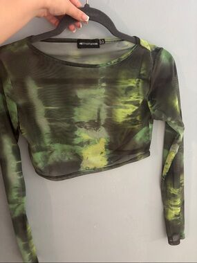 PrettyLittleThing Green Tie-Dye Mesh Long Sleeve Crop Top - Olive & Lime